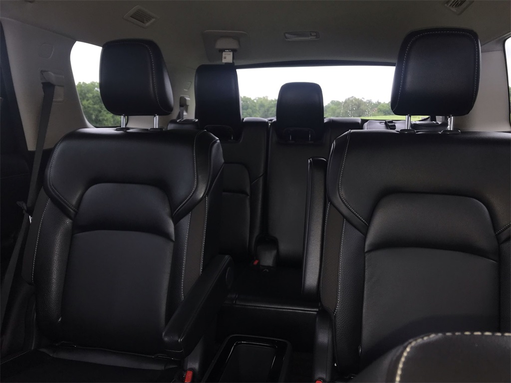 2024 Nissan Pathfinder SL photo 21