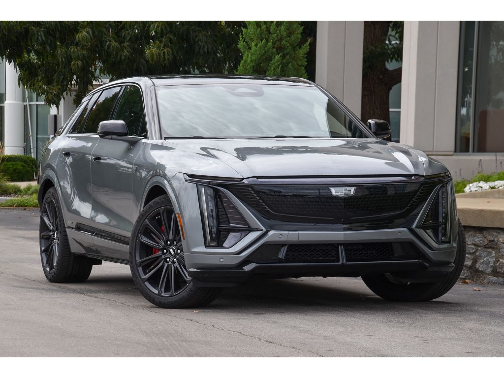 2026 Cadillac LYRIQ V's photo