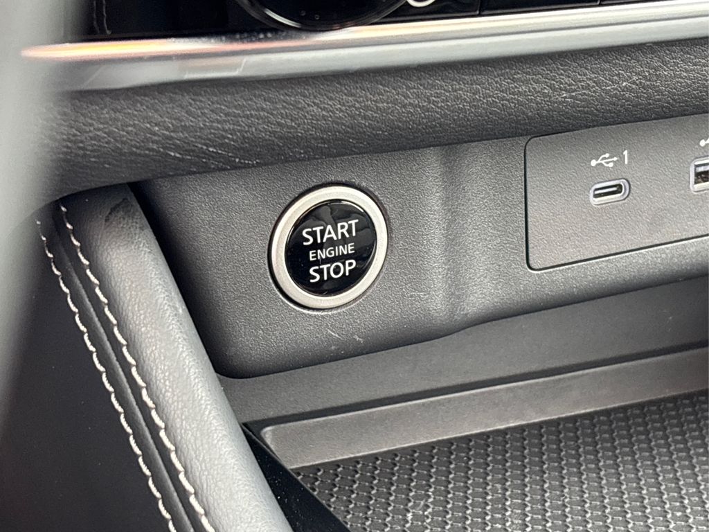 2023 Nissan Rogue SL photo 29