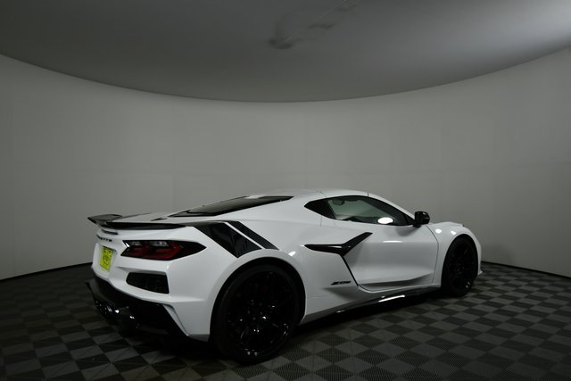 2025 Chevrolet Corvette Z06 2LZ photo 8