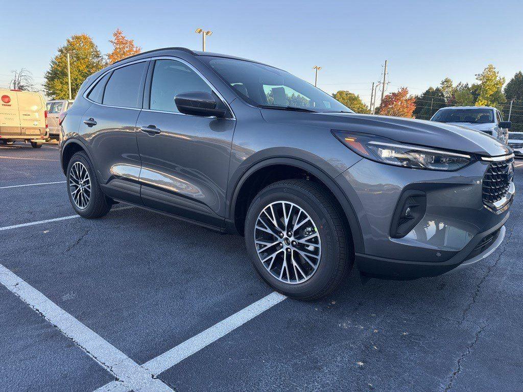 2025 Ford Escape Plug-In Hybrid photo 19