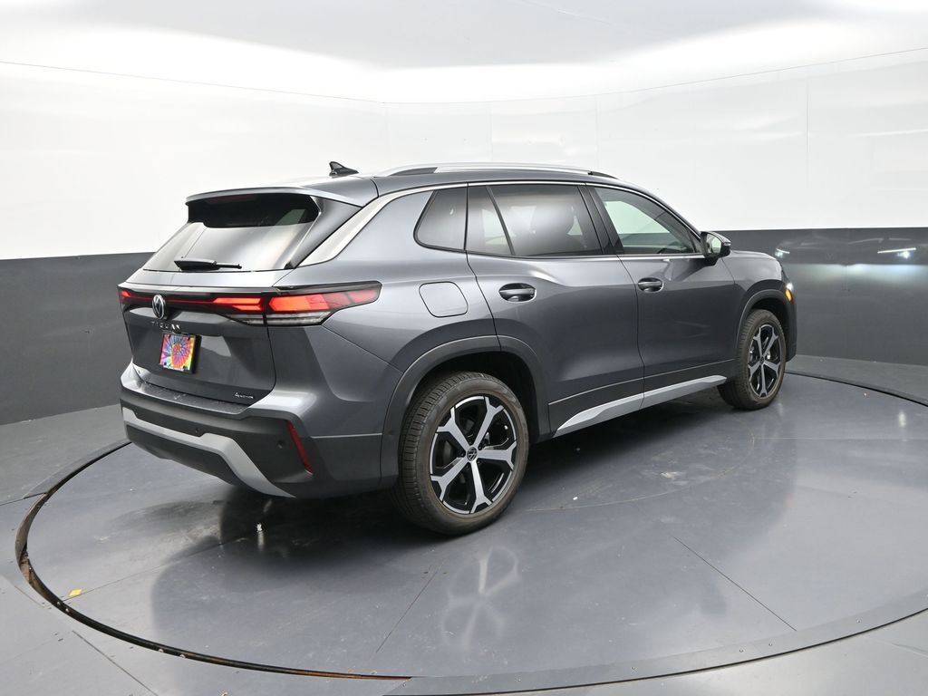 2025 Volkswagen Tiguan SE photo 7