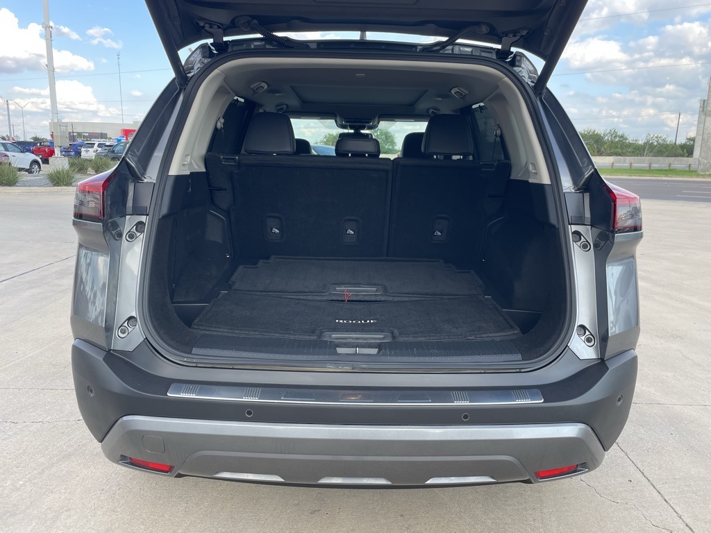 2023 Nissan Rogue SL photo 5