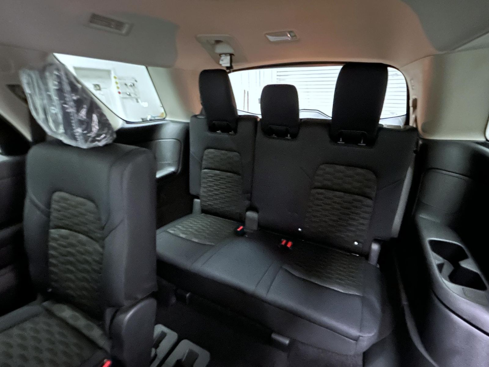 2025 Nissan Pathfinder SV photo 12