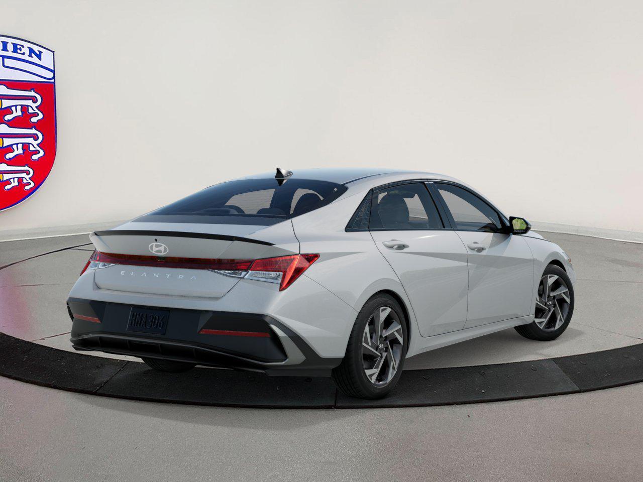 2025 Hyundai Elantra SEL Sport photo 4