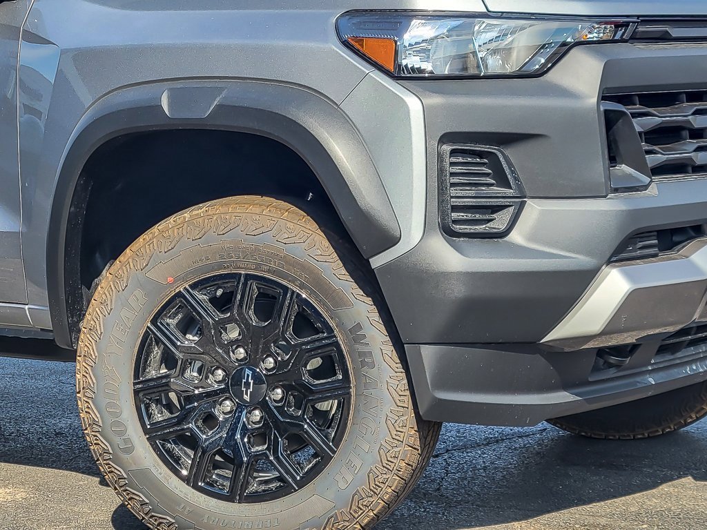 2026 Chevrolet Colorado Trail Boss photo 3