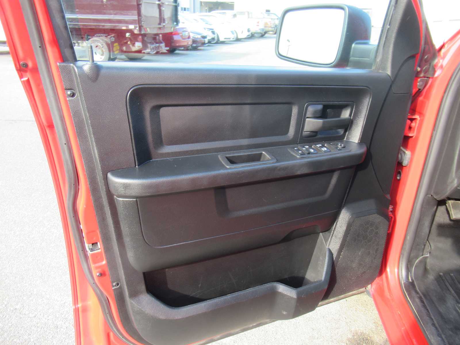 2018 Ram 1500 Tradesman photo 21