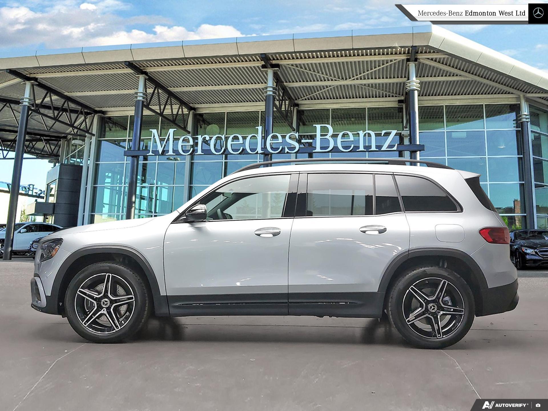 2026 Mercedes Benz GLB 250 4MATIC photo 3