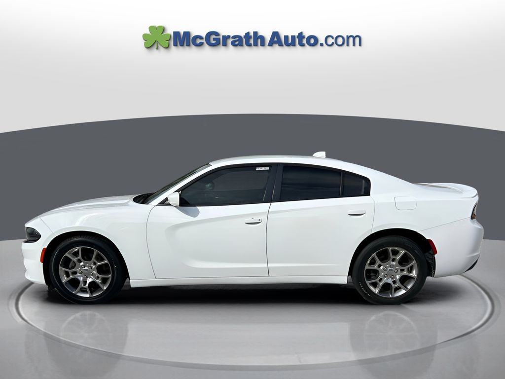 2016 Dodge Charger SXT photo 5