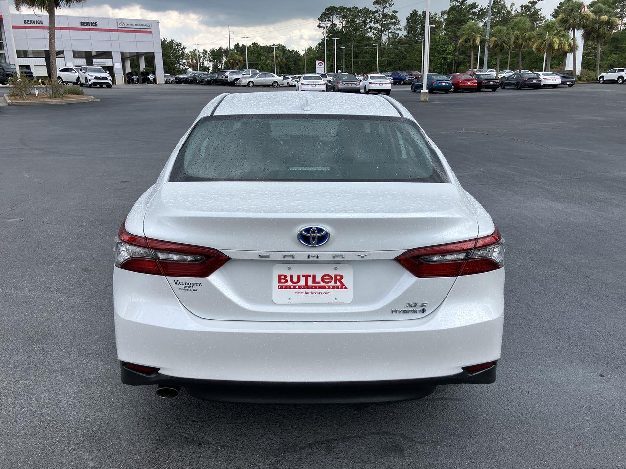 2022 Toyota Camry Hybrid XLE photo 4
