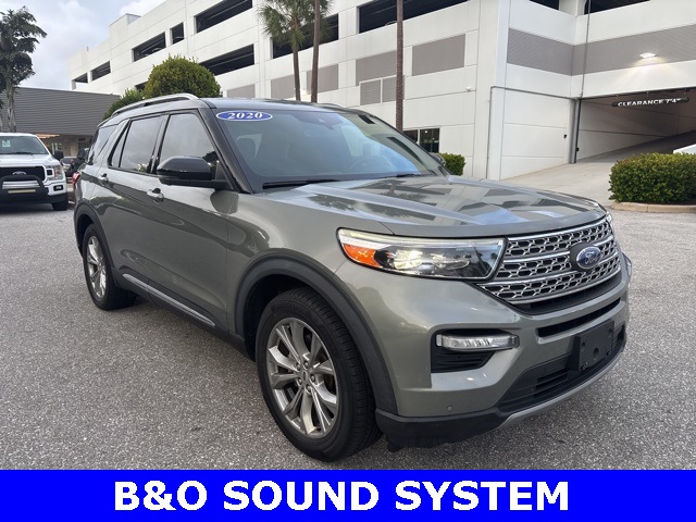 2020 Ford Explorer Limited's photo