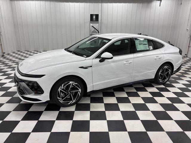 2026 Hyundai Sonata SEL's photo