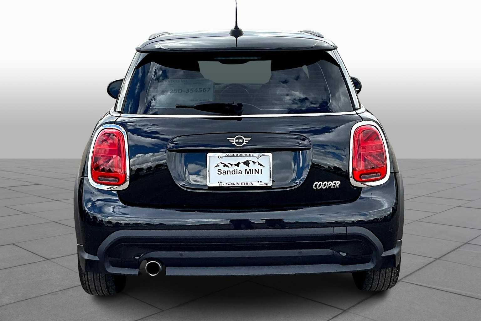 2023 Mini Cooper 2 Door Hardtop photo 4