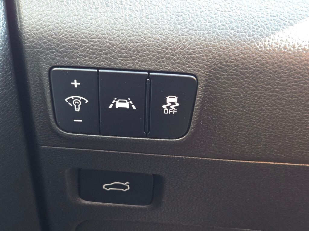 2022 Kia K5 GT-Line photo 18