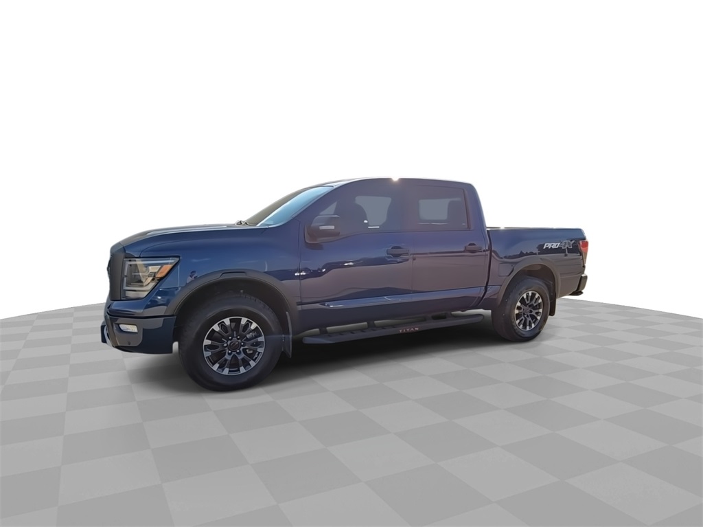 2023 Nissan Titan PRO-4X photo 4