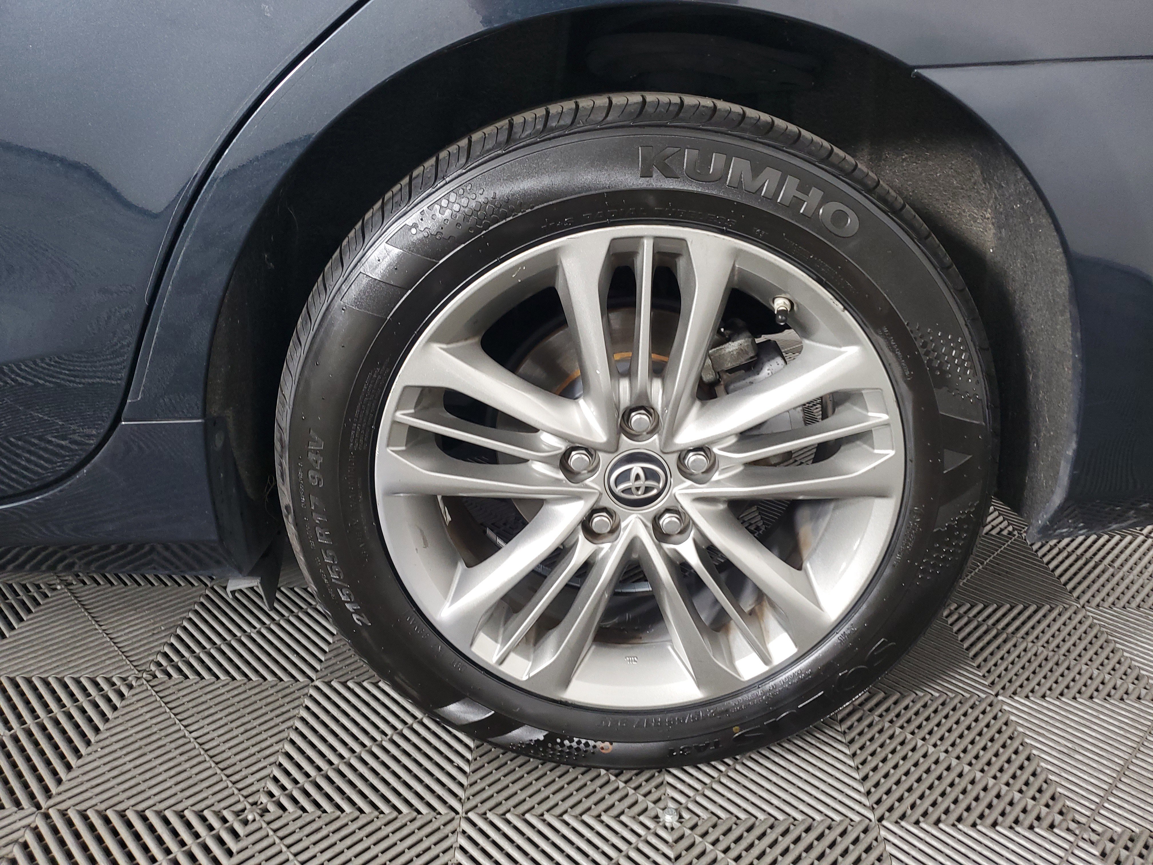 Used 2017 Parisian Night Pearl Toyota SE image 28