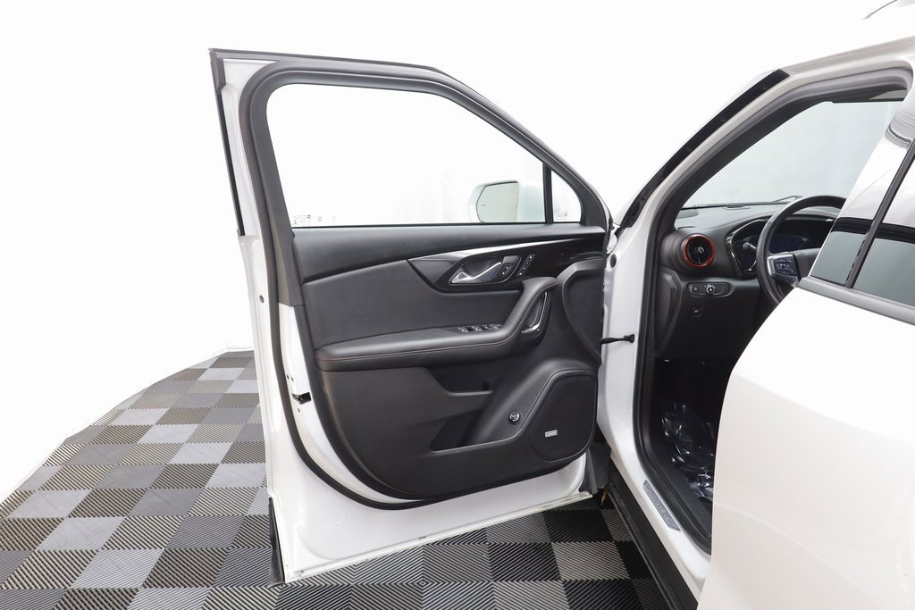 2020 Chevrolet Blazer RS photo 3