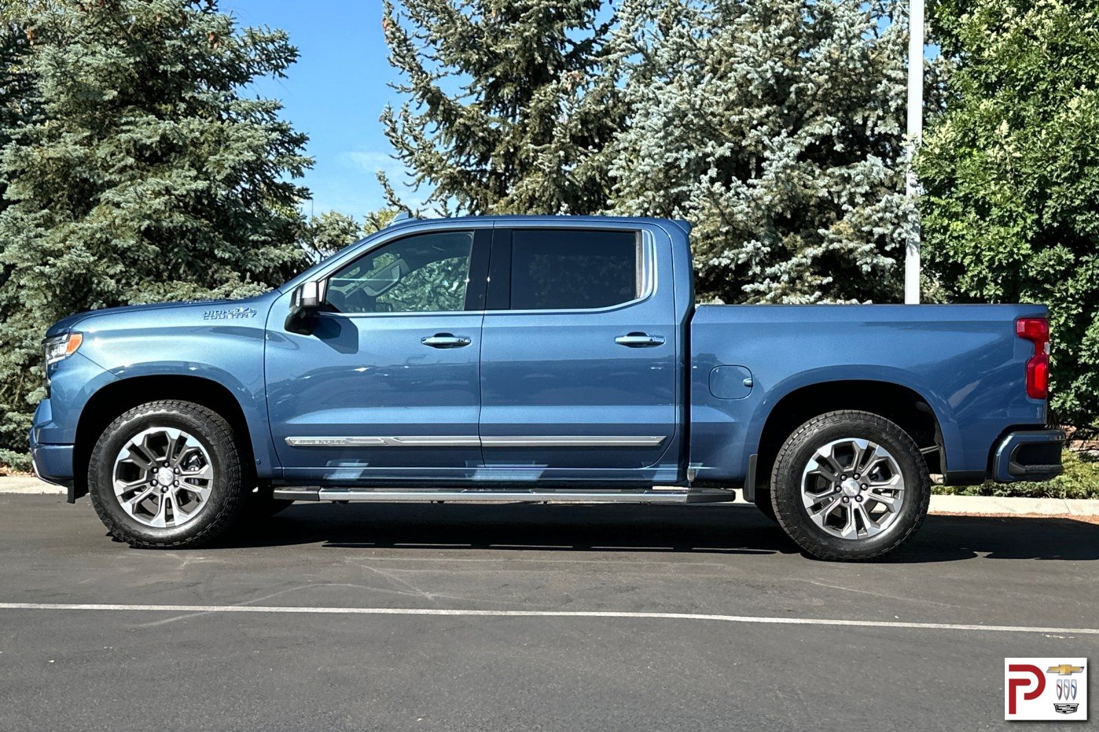 2024 Chevrolet Silverado 1500 High Country photo 7