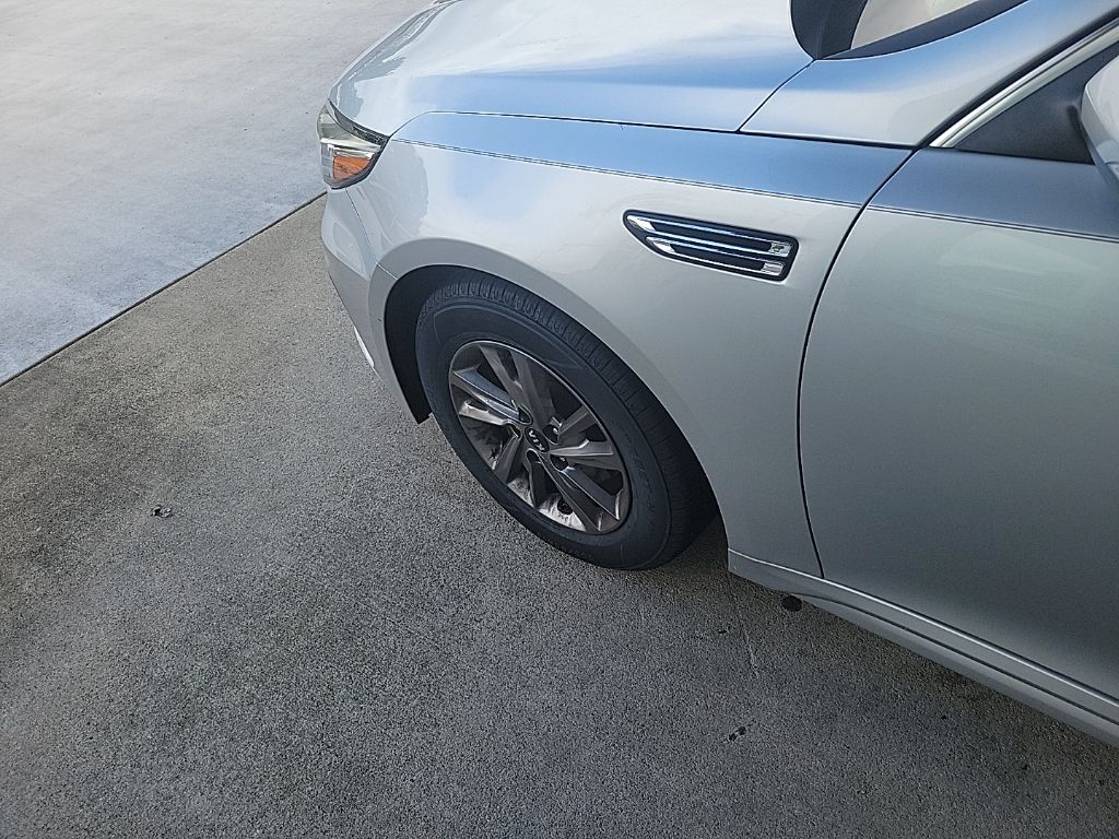 2019 Kia Optima LX photo 18