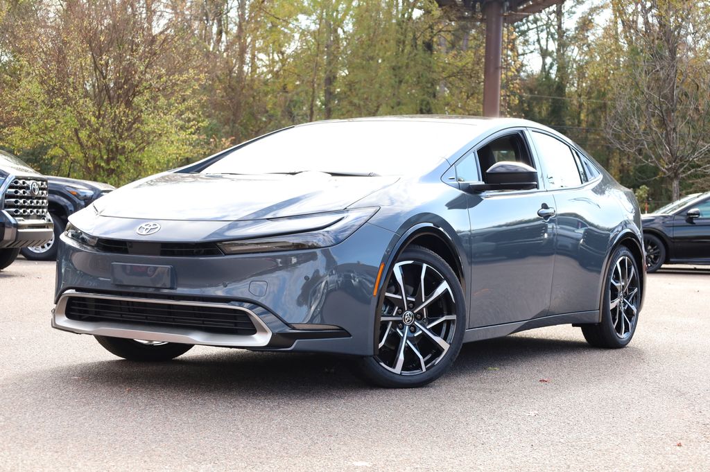 2026 Toyota Prius XSE Premium's photo