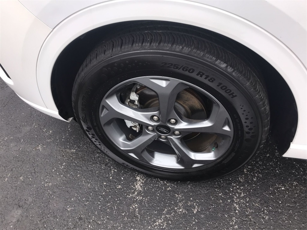 2023 Ford Escape ST-Line photo 10