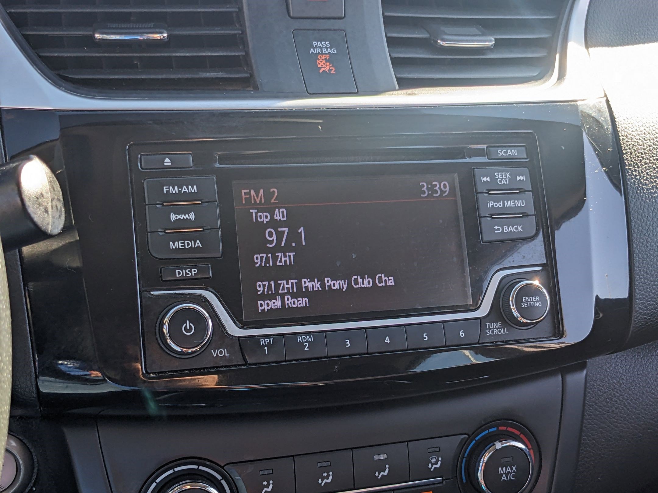 2017 Nissan Sentra SV photo 19