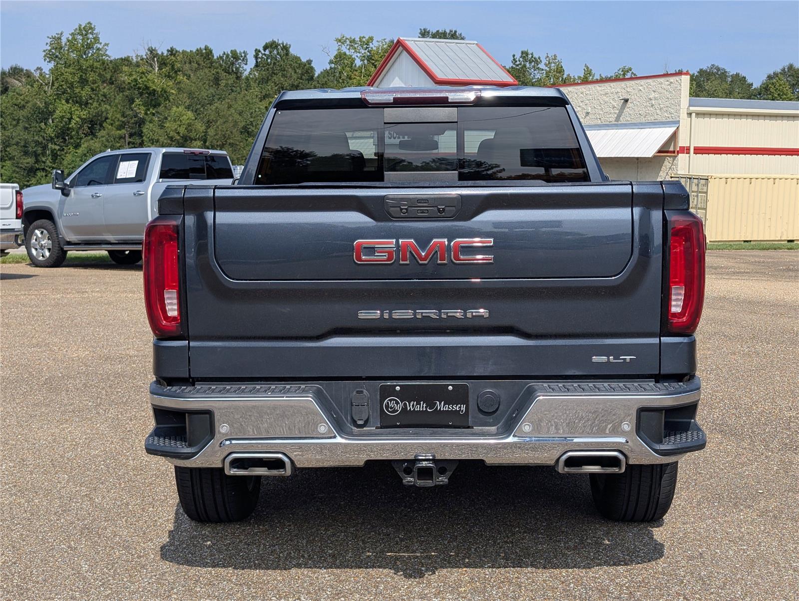 2021 Gmc Sierra 1500 SLT photo 4