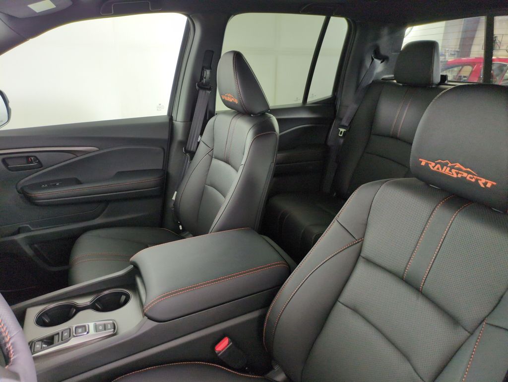 2025 Honda Ridgeline TrailSport photo 9