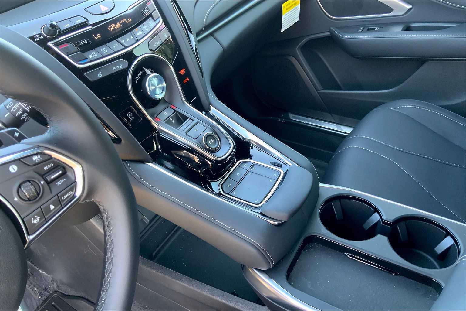 2025 Acura RDX photo 15