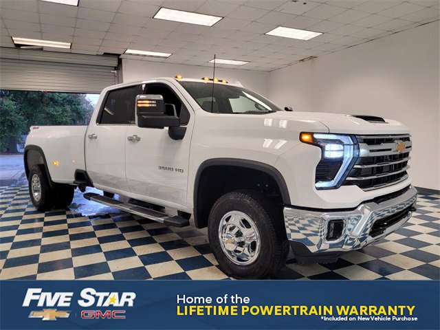 2026 Chevrolet Silverado 3500HD LTZ's photo