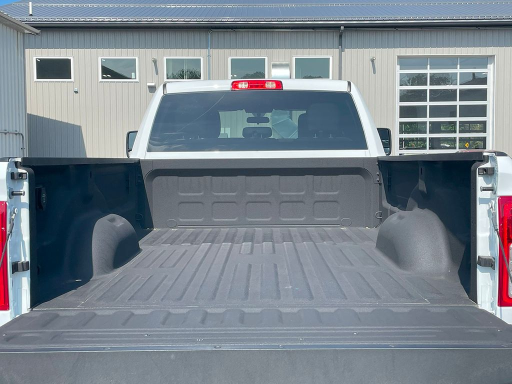 2024 Ram 2500 Tradesman photo 3