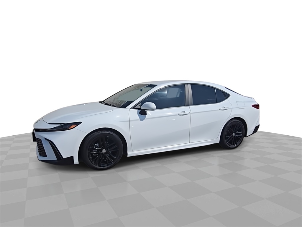 2025 Toyota Camry SE photo 4