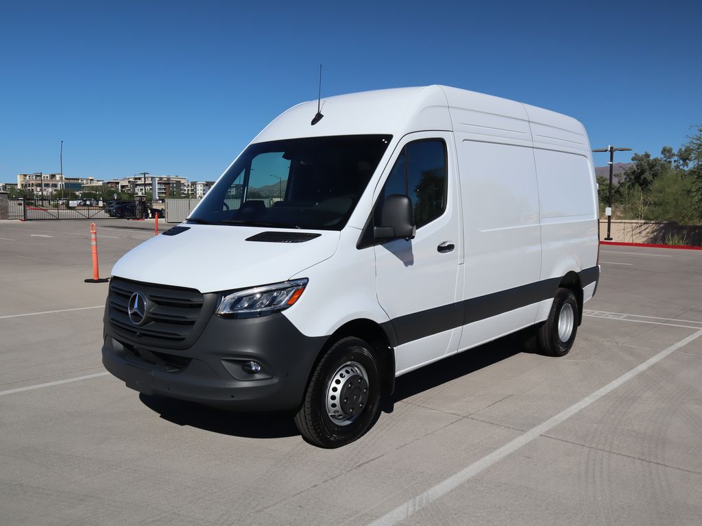 2026 Mercedes-Benz Sprinter Cargo Van Base's photo
