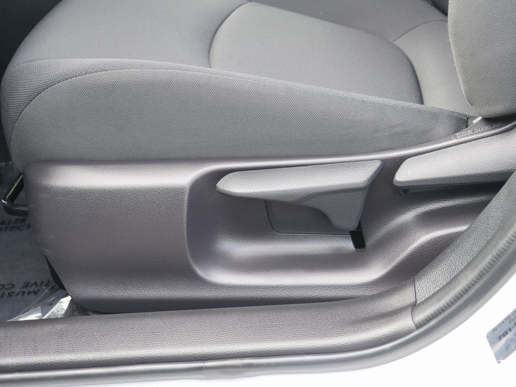 2022 Toyota Corolla LE photo 12
