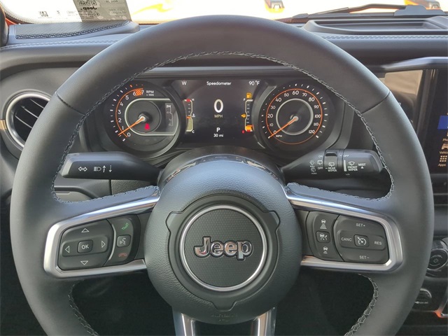 2025 Jeep Wrangler Sahara photo 27