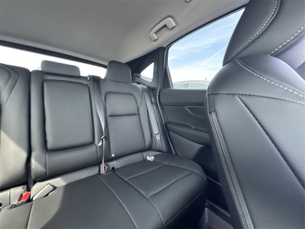 2025 Nissan Murano SV photo 13