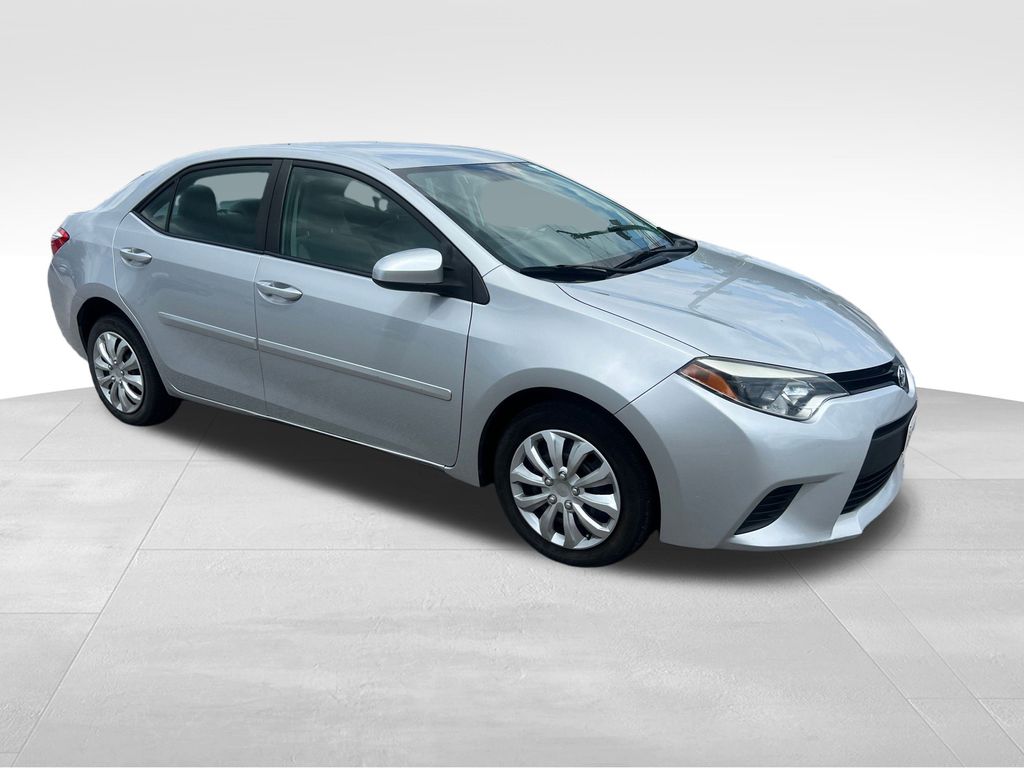 2014 Toyota Corolla LE photo 7