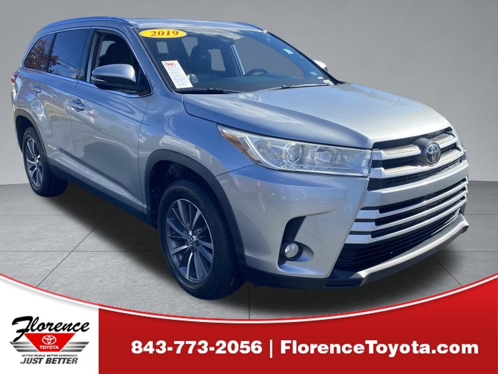 2019 Toyota Highlander XLE's photo