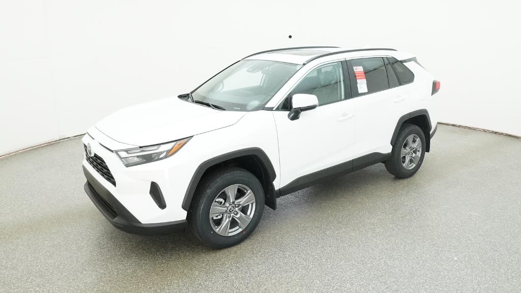 2025 Toyota RAV4 XLE's photo