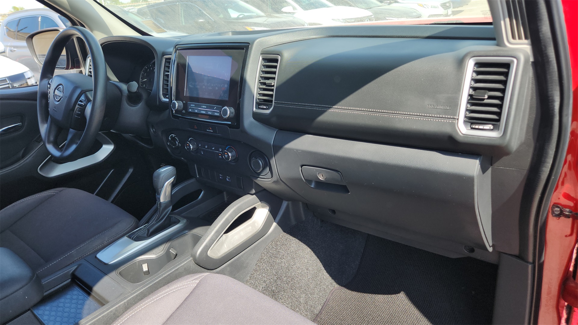 2022 Nissan Frontier SV photo 17
