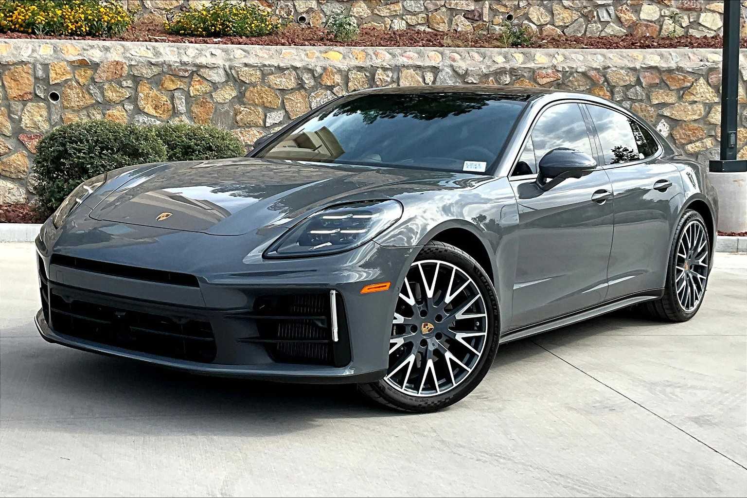 2025 Porsche Panamera