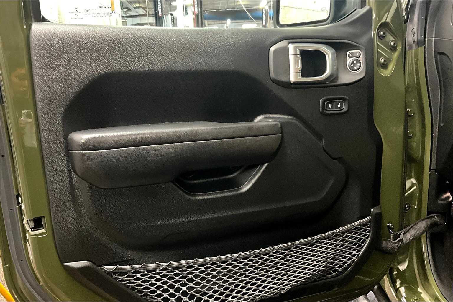 2021 Jeep Wrangler Willys photo 18
