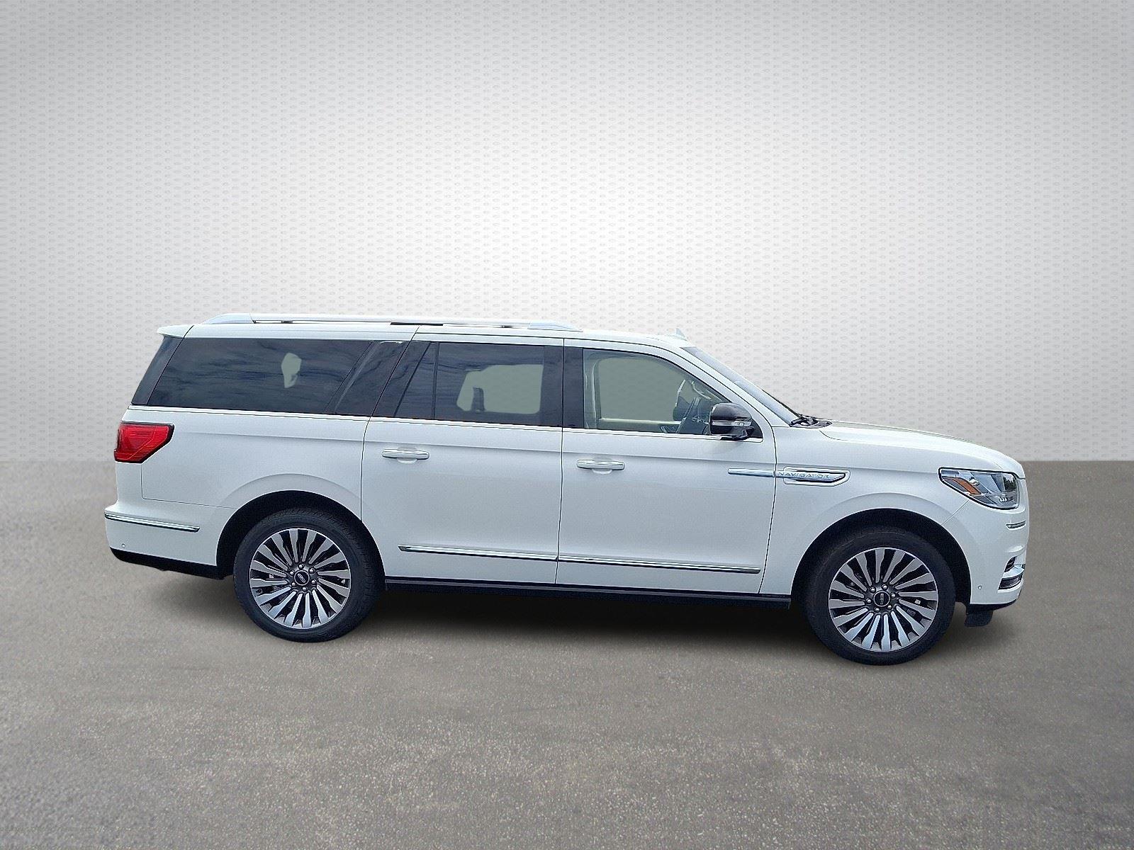 2020 Lincoln Navigator L Reserve photo 7