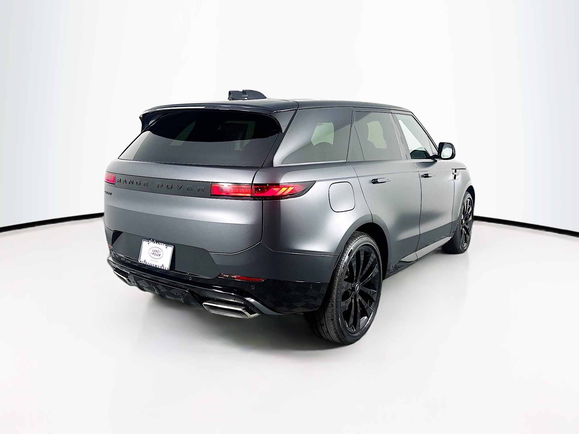 2025 Land Rover Range Rover Sport SE photo 4