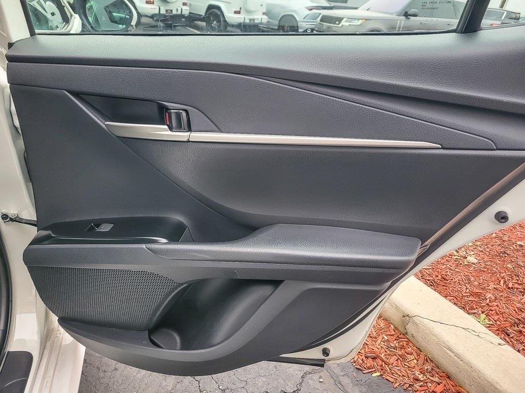 2025 TOYOTA CAMRY - Image 19