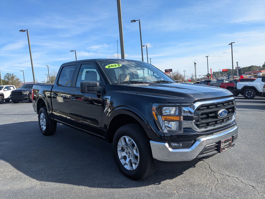 2023 Ford F-150 XLT photo 3