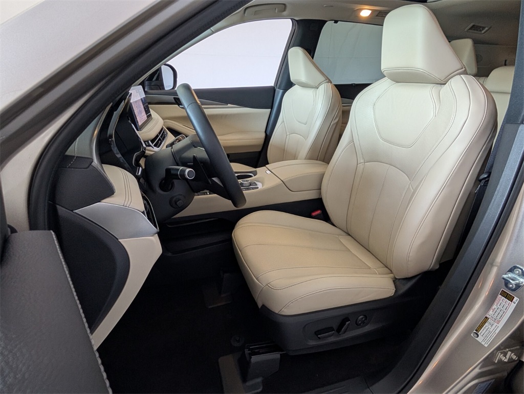 2025 Infiniti QX60 Luxe photo 5