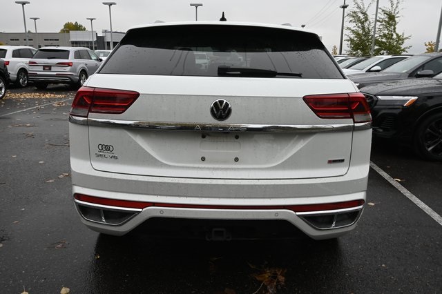 2022 Volkswagen Atlas Cross Sport V6 SEL R-Line photo 4