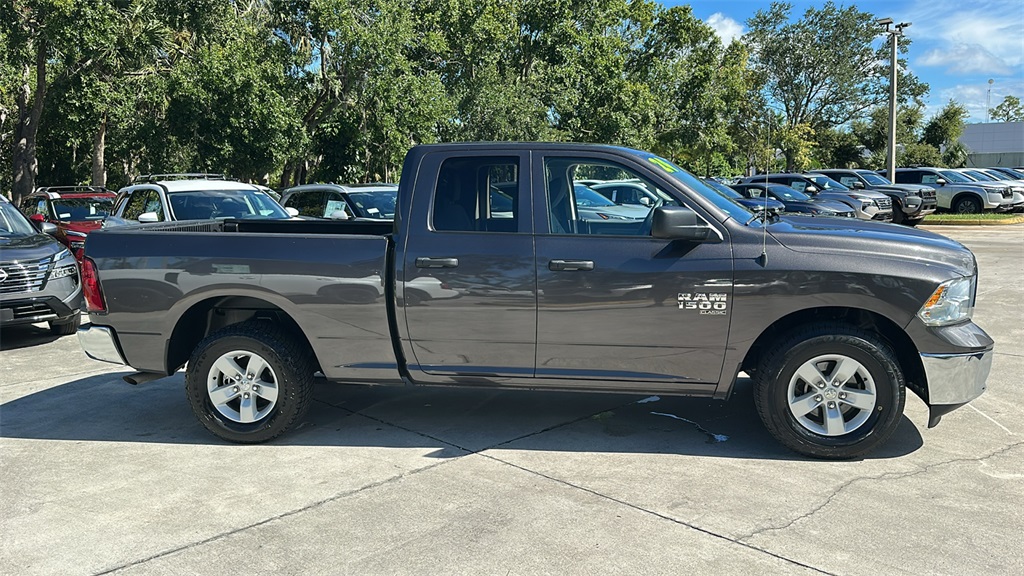 2024 Ram 1500 Classic SLT photo 8
