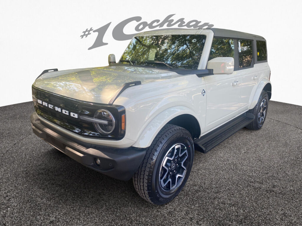 2025 Ford Bronco Outer Banks photo 2
